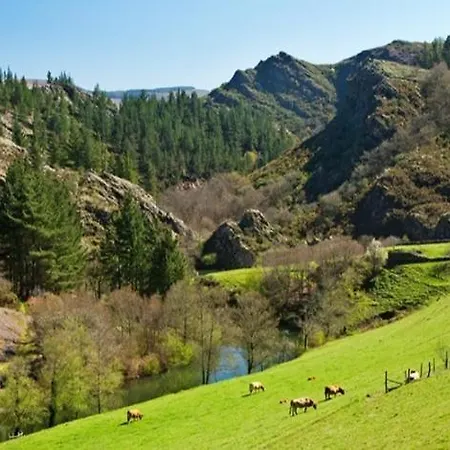 Casina O Lar Ferreira (Asturias)